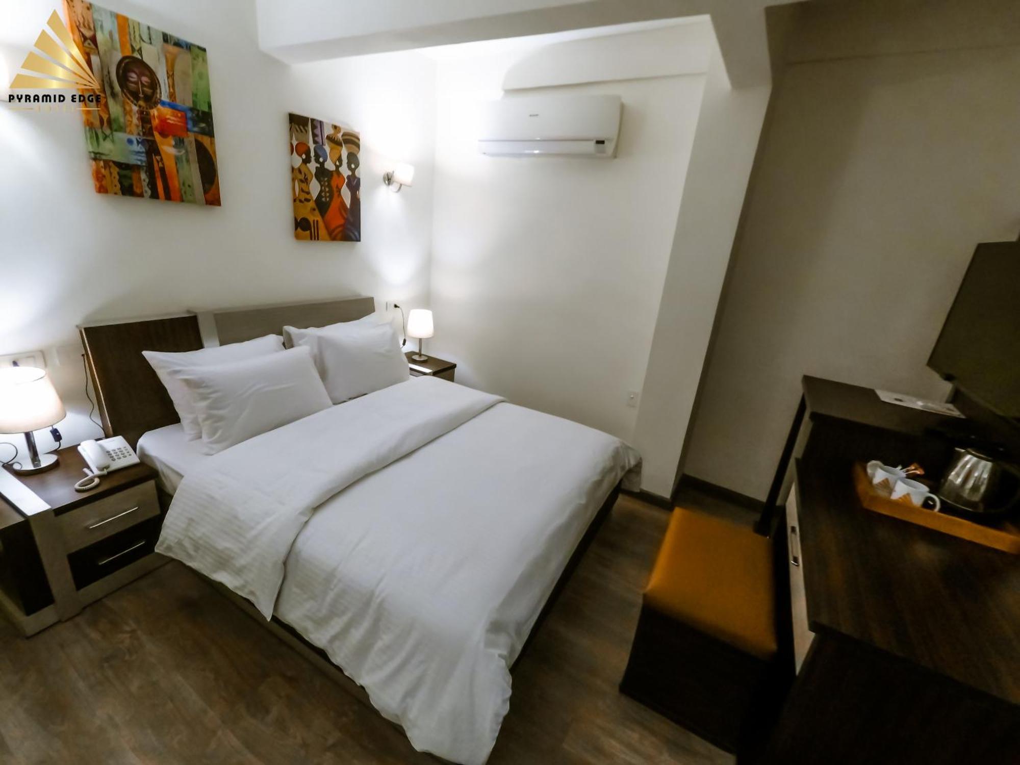 Pyramid Edge Hotel & Exclusive Pyramids View Rooftop Kafret el-Gabal Eksteriør bilde