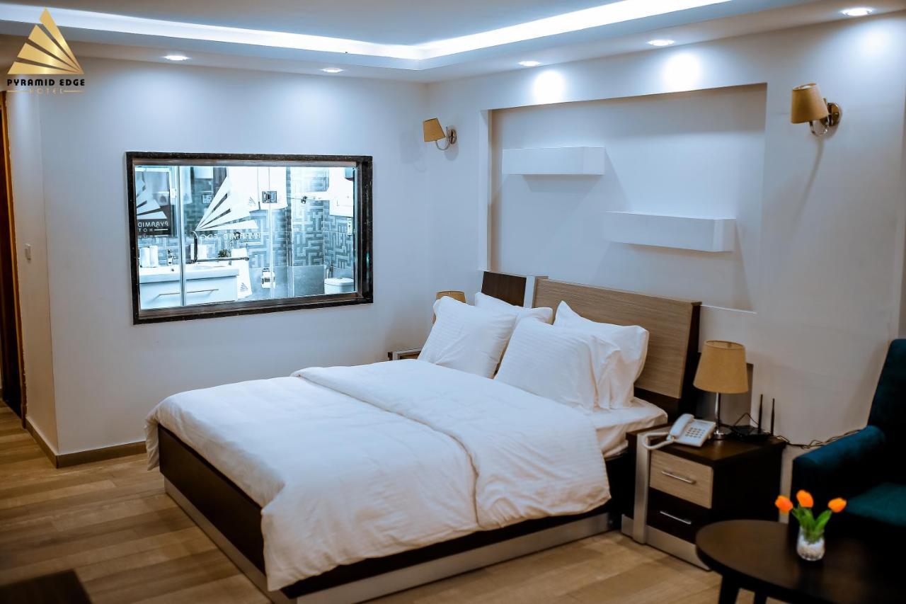 Pyramid Edge Hotel & Exclusive Pyramids View Rooftop Kafret el-Gabal Eksteriør bilde