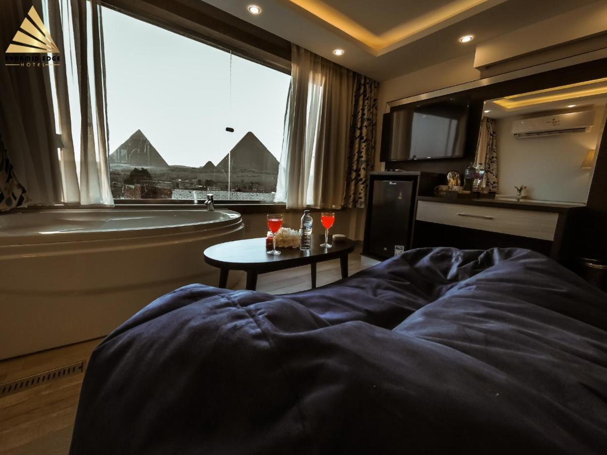 Pyramid Edge Hotel & Exclusive Pyramids View Rooftop Kafret el-Gabal Eksteriør bilde